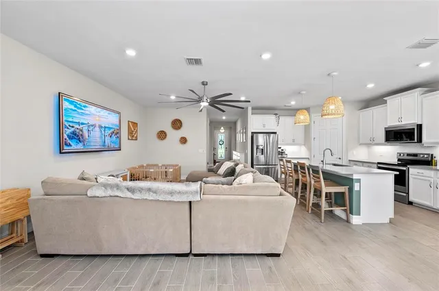 $510,000 | 447 Ibiza Loop, Venice, FL 34292