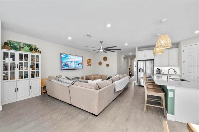 $510,000 | 447 Ibiza Loop, Venice, FL 34292