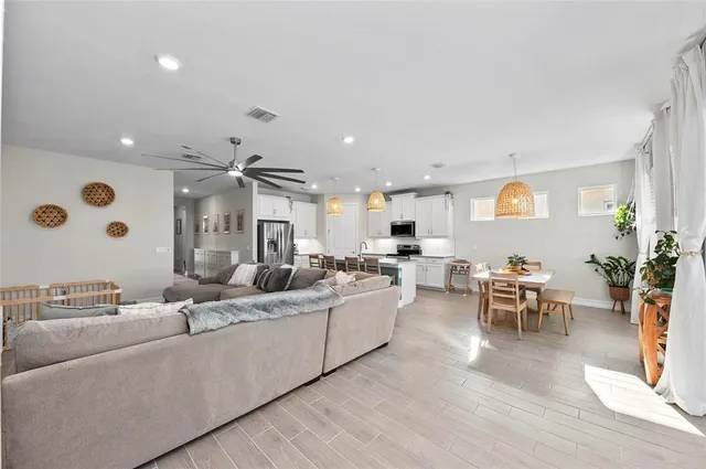 $510,000 | 447 Ibiza Loop, Venice, FL 34292