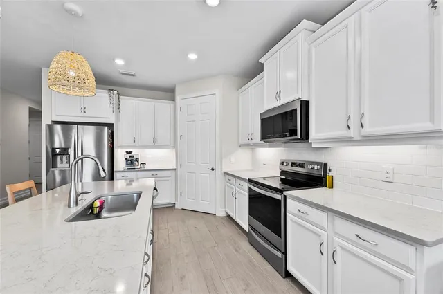 $510,000 | 447 Ibiza Loop, Venice, FL 34292