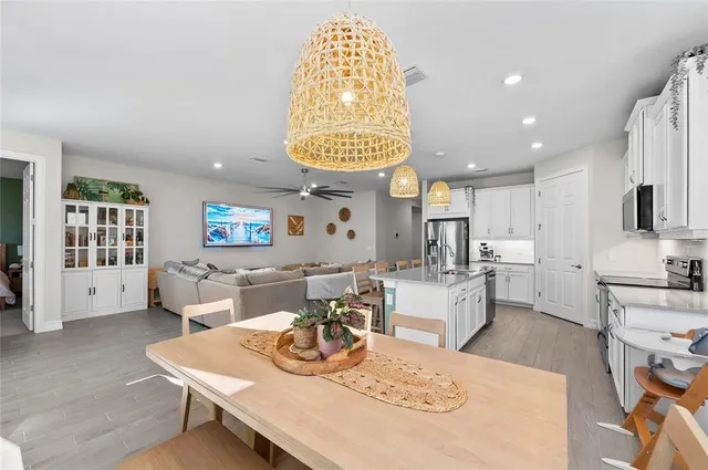 $510,000 | 447 Ibiza Loop, Venice, FL 34292