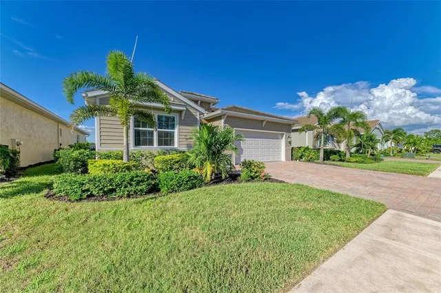 $510,000 | 447 Ibiza Loop, Venice, FL 34292