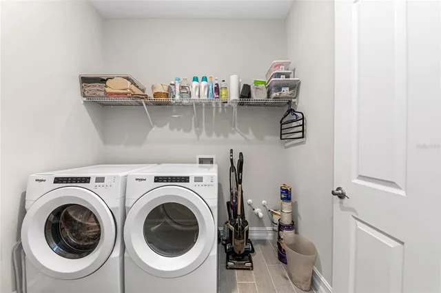 $510,000 | 447 Ibiza Loop, Venice, FL 34292