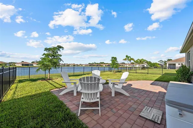 $510,000 | 447 Ibiza Loop, Venice, FL 34292