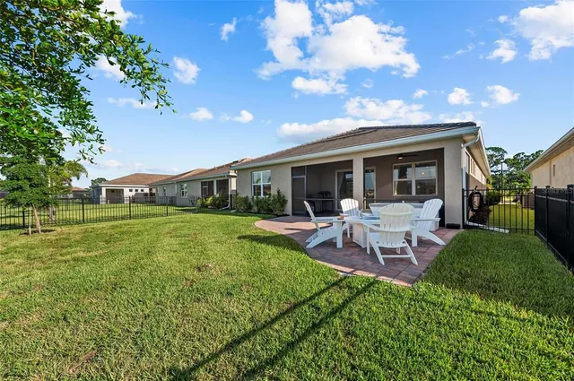 $510,000 | 447 Ibiza Loop, Venice, FL 34292