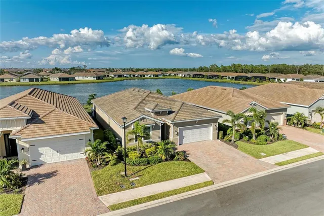 $510,000 | 447 Ibiza Loop, Venice, FL 34292