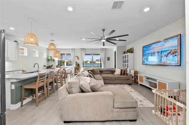 $510,000 | 447 Ibiza Loop, Venice, FL 34292