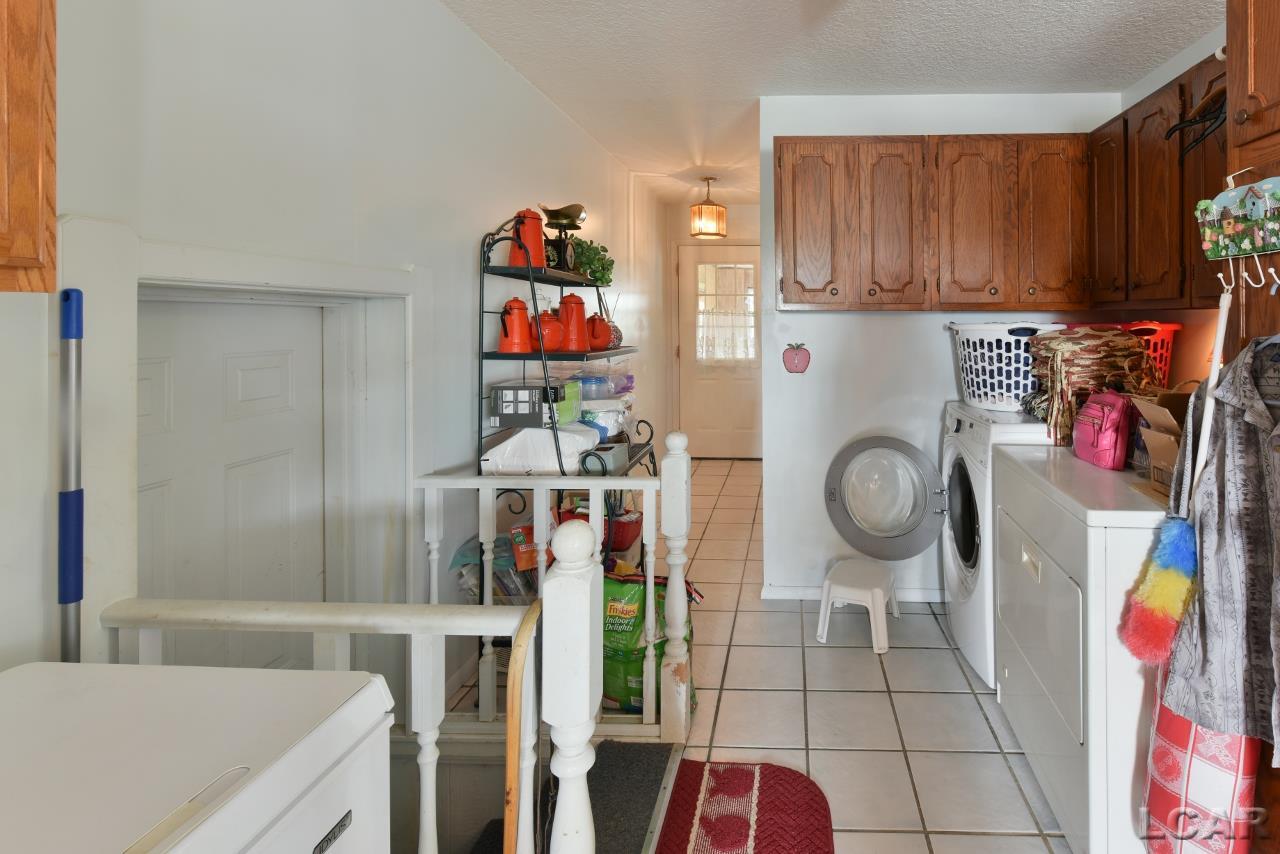 2164 East Carleton Road Adrian, MI 49221 - Photo 19 of 25 31351500-18.JPG