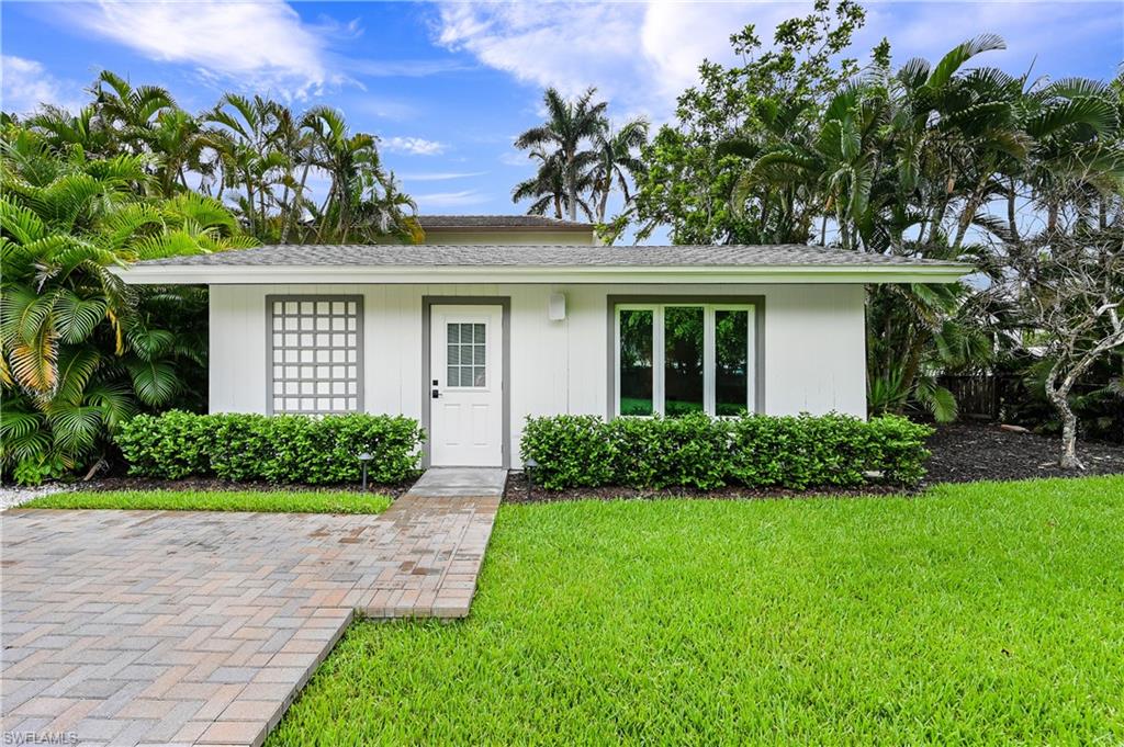 134 16th Avenue South Naples, FL 34102 - Photo 23 of 32 Guest House