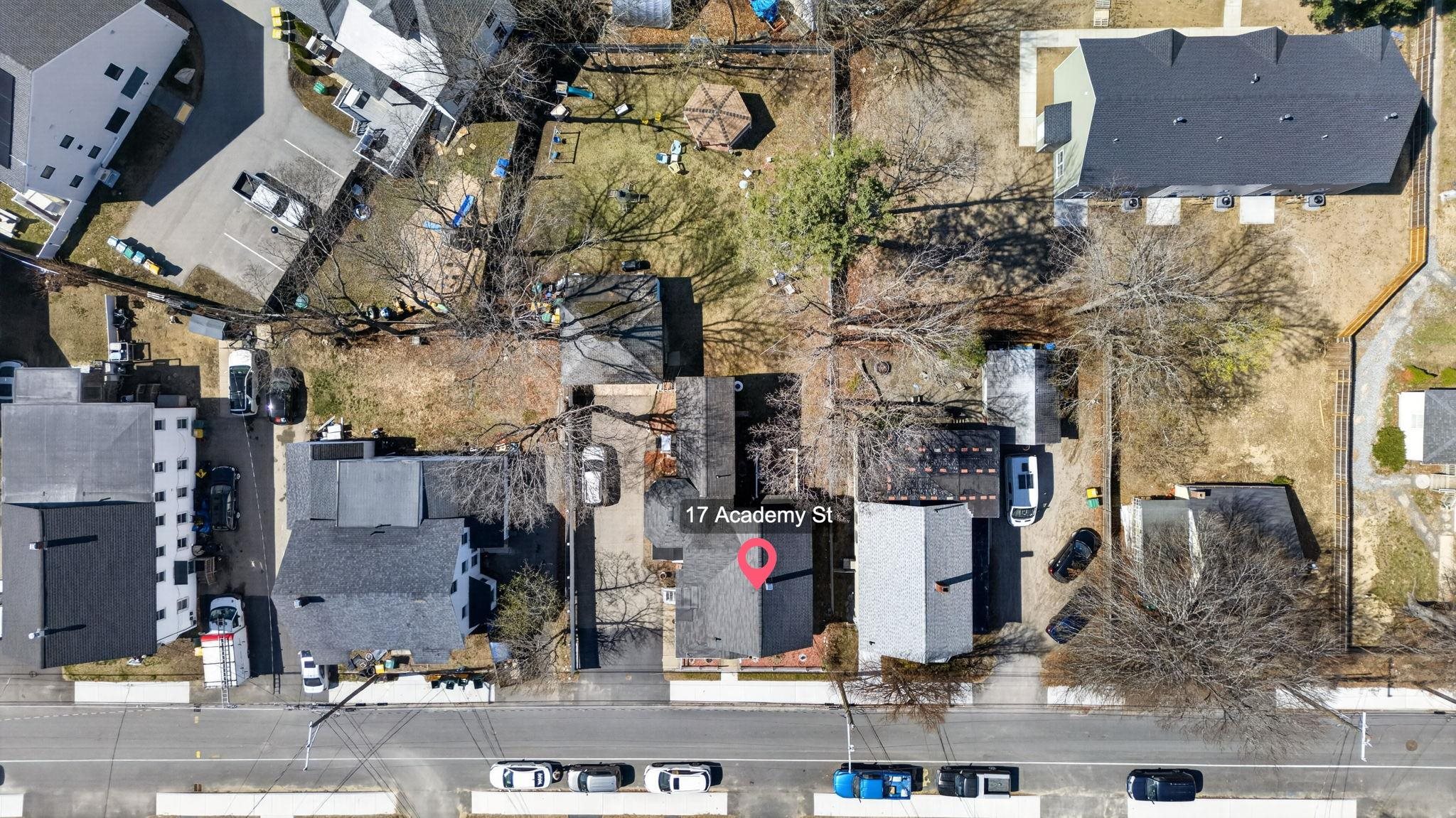 17 Academy Street Rochester, NH 03867 - Photo 3 of 38