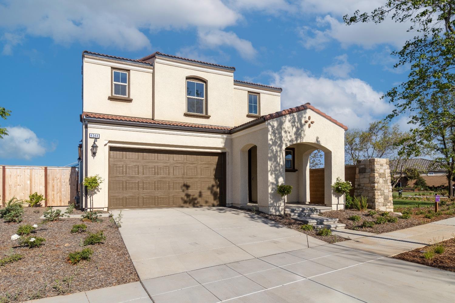 4344 Oak Knoll Road Madera, CA 93636 - Photo 2 of 33 a view of a house with patio