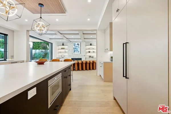 $36,500 | 5124 Calvin Avenue, Tarzana, CA 91356