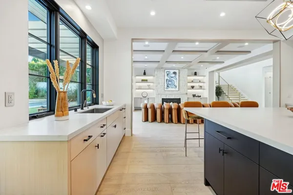 $36,500 | 5124 Calvin Avenue, Tarzana, CA 91356