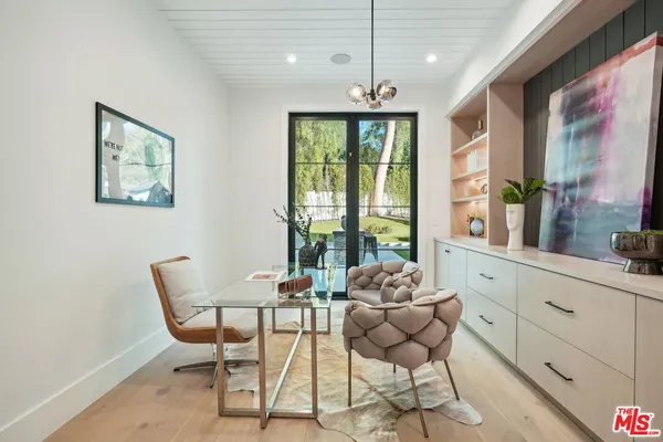 $36,500 | 5124 Calvin Avenue, Tarzana, CA 91356