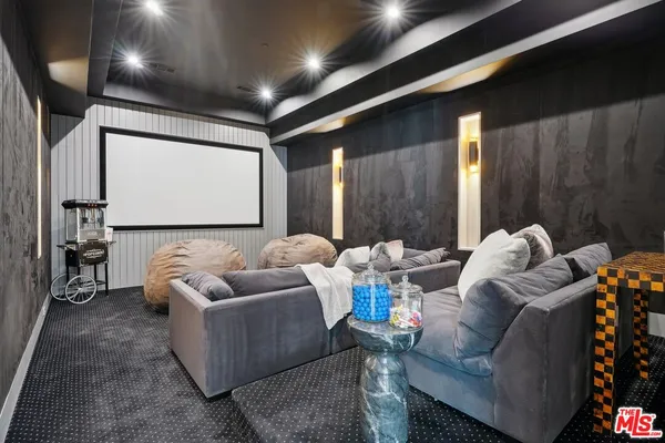 $36,500 | 5124 Calvin Avenue, Tarzana, CA 91356