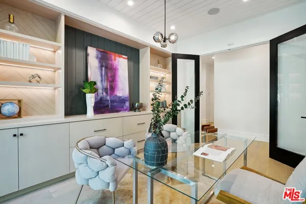 $36,500 | 5124 Calvin Avenue, Tarzana, CA 91356