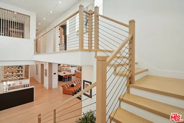 $36,500 | 5124 Calvin Avenue, Tarzana, CA 91356