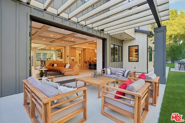 $36,500 | 5124 Calvin Avenue, Tarzana, CA 91356