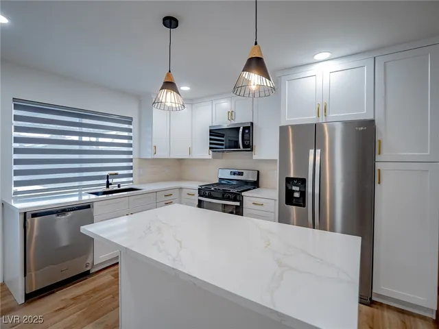 $2,650 | 4356 Cloverhill Court, Las Vegas, NV 89147