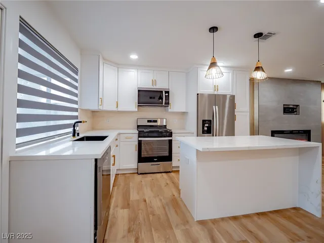 $2,650 | 4356 Cloverhill Court, Las Vegas, NV 89147