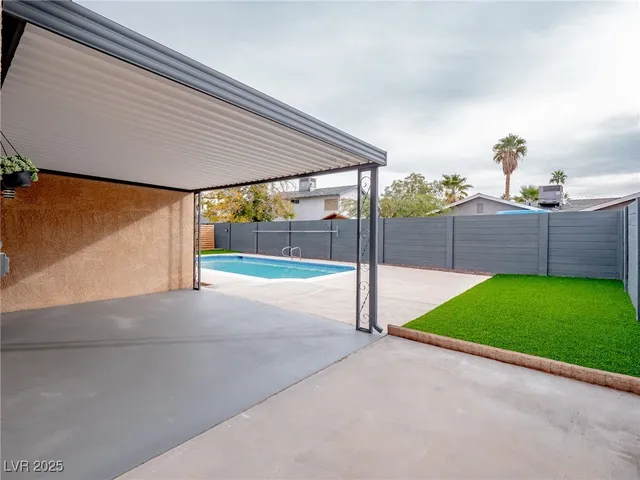 $2,650 | 4356 Cloverhill Court, Las Vegas, NV 89147