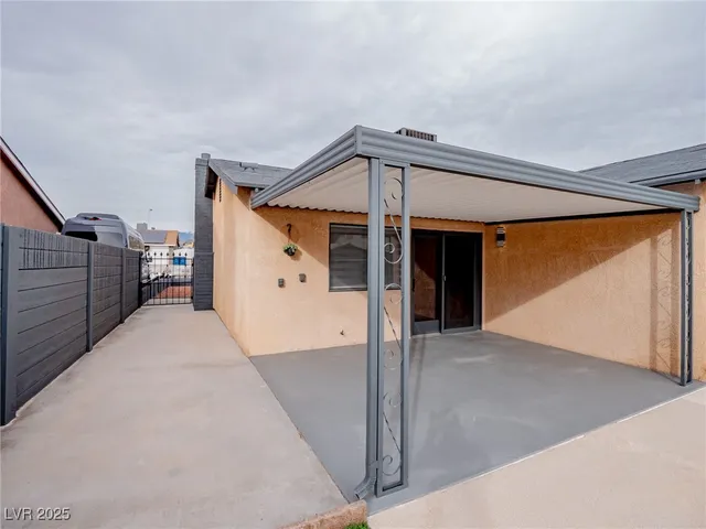 $2,650 | 4356 Cloverhill Court, Las Vegas, NV 89147