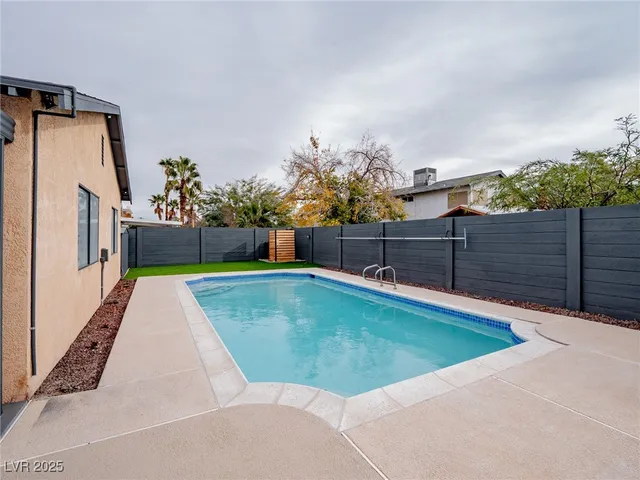 $2,650 | 4356 Cloverhill Court, Las Vegas, NV 89147