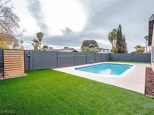 $2,650 | 4356 Cloverhill Court, Las Vegas, NV 89147