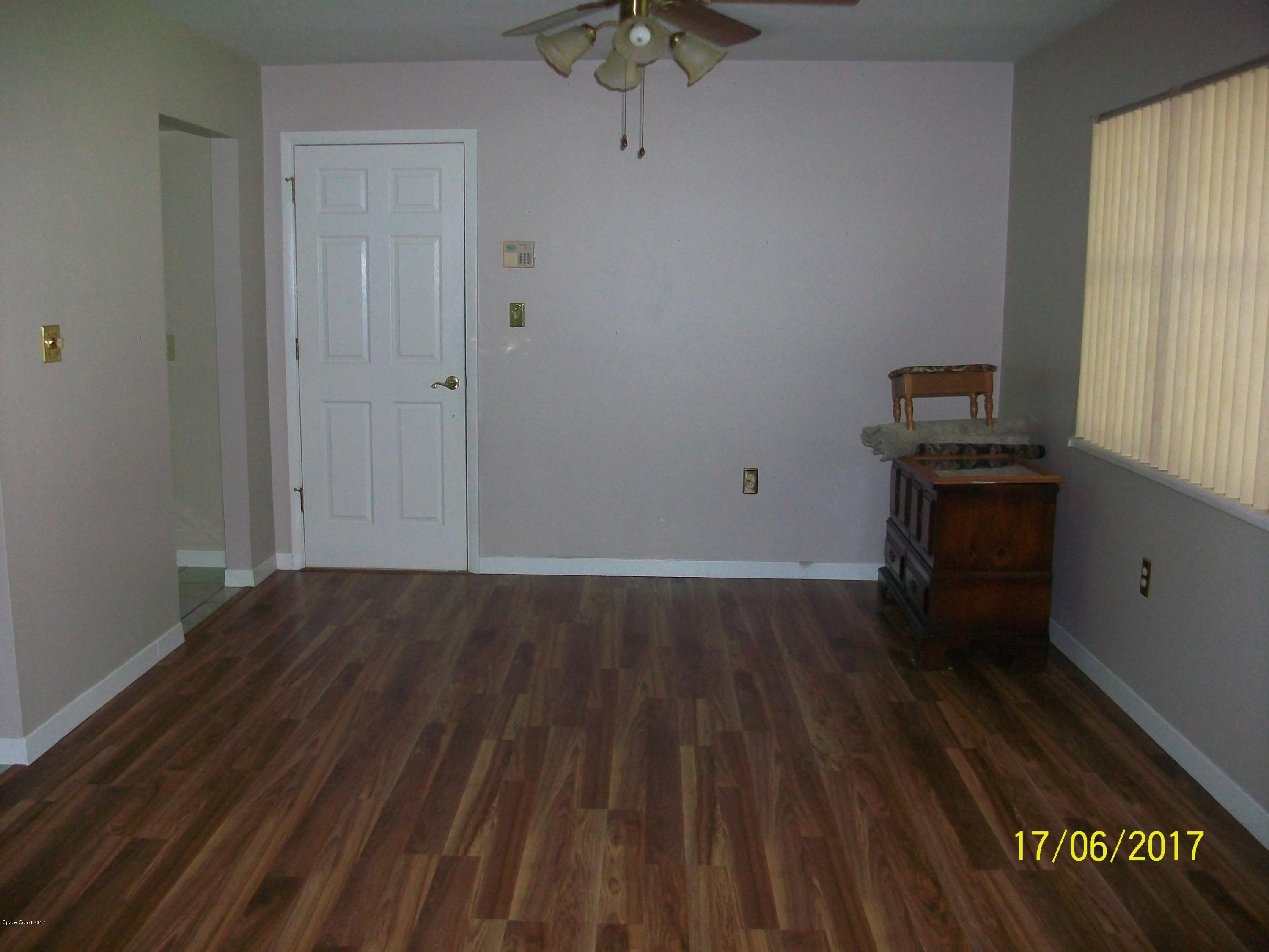 109 Tucson Road Southwest Palm Bay, FL 32908 - Photo 3 of 31 Dining Room