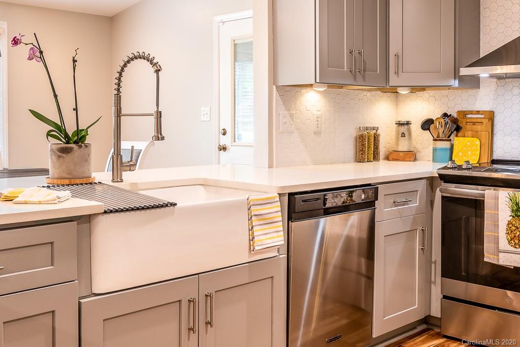 2001 Charden Road Davidson, NC 28036 - Photo 14 of 34 Gallery Image 14