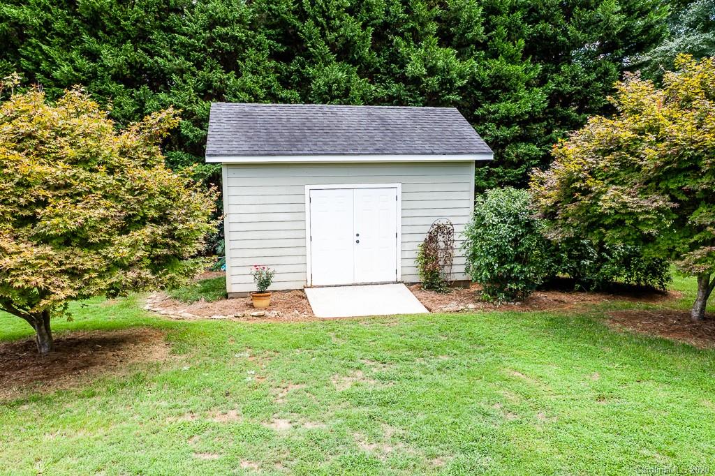 2001 Charden Road Davidson, NC 28036 - Photo 28 of 34 Gallery Image 28