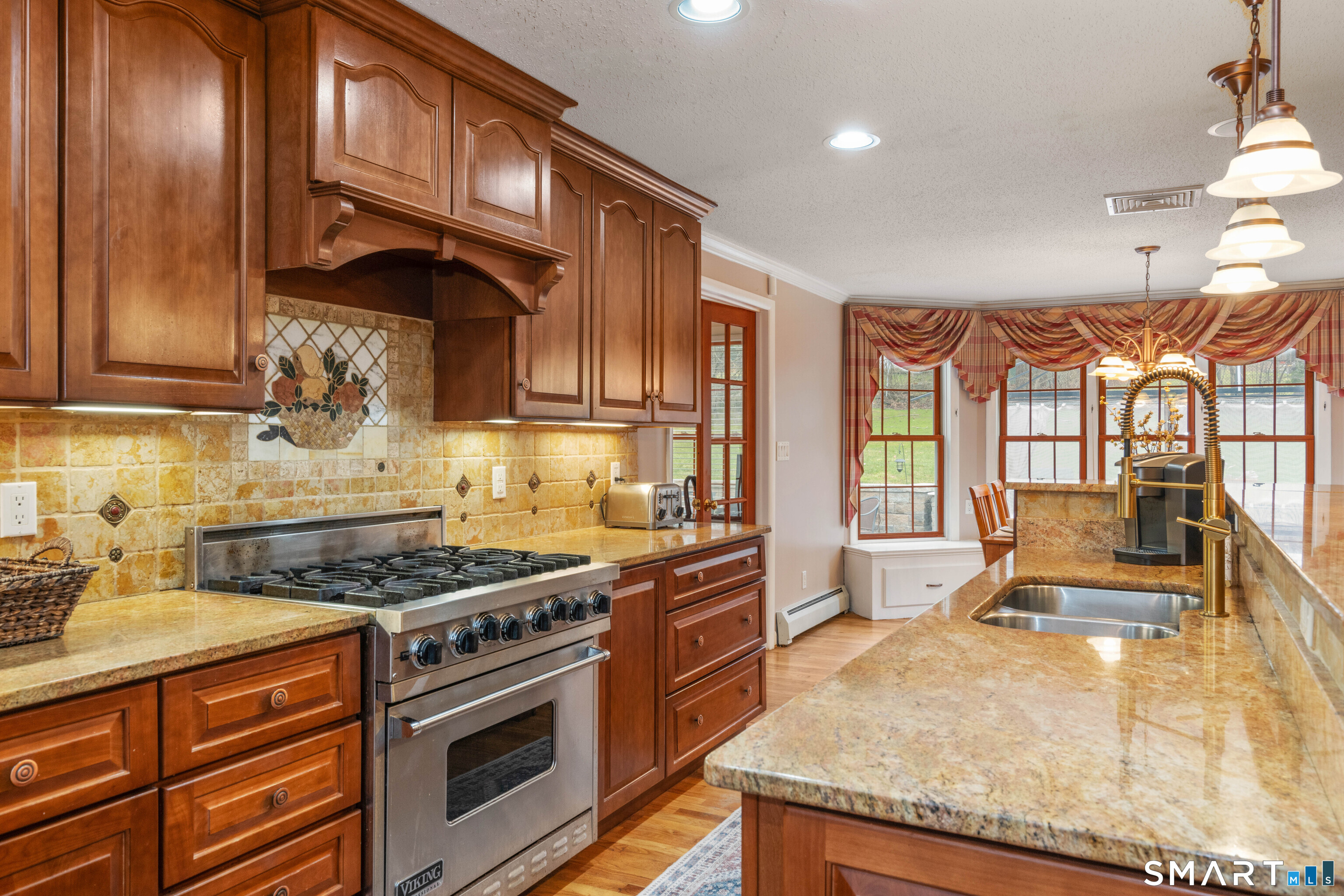 243 Terry Road Hartford, CT 06105 - Photo 16 of 40