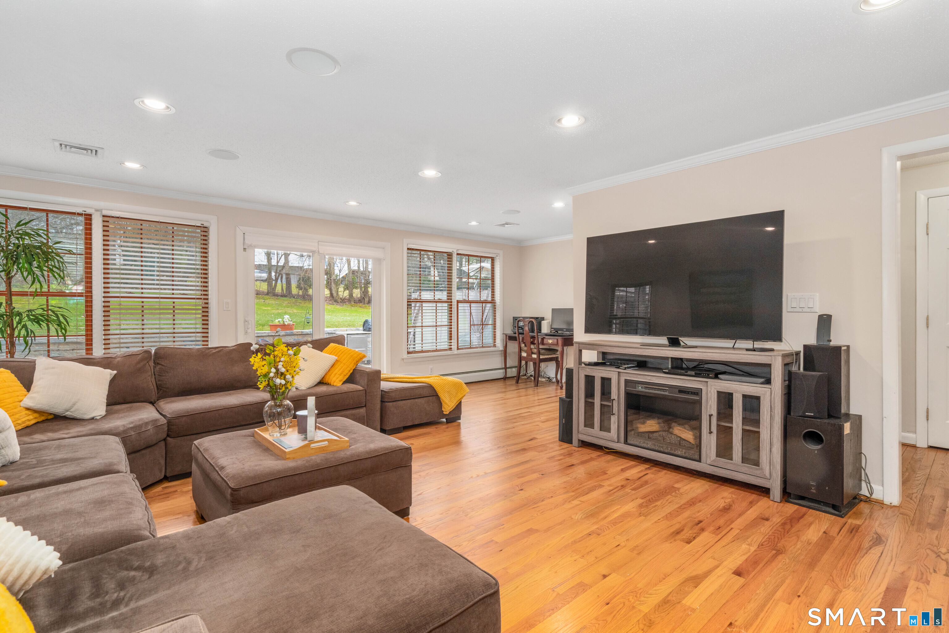 243 Terry Road Hartford, CT 06105 - Photo 20 of 40