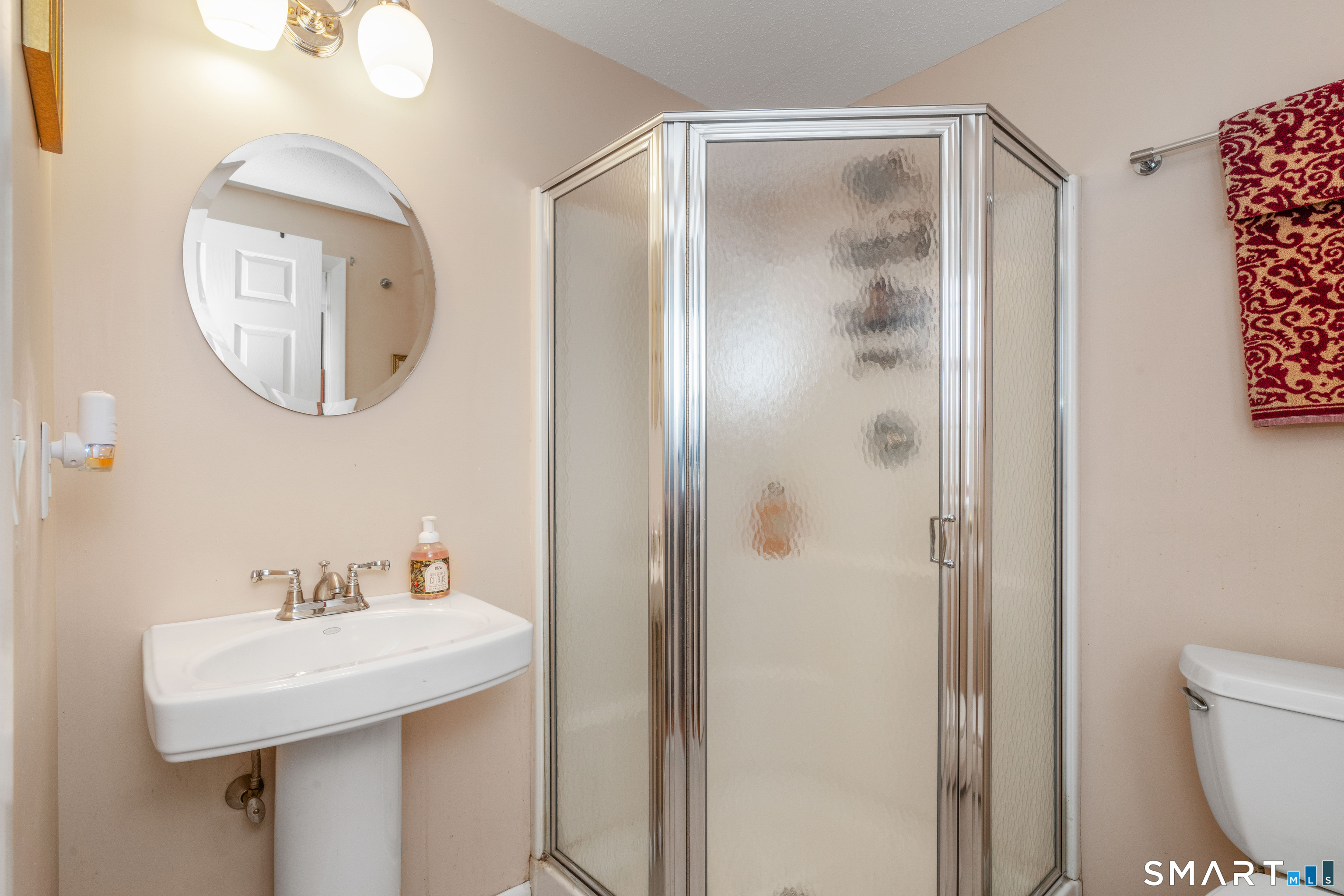 243 Terry Road Hartford, CT 06105 - Photo 32 of 40