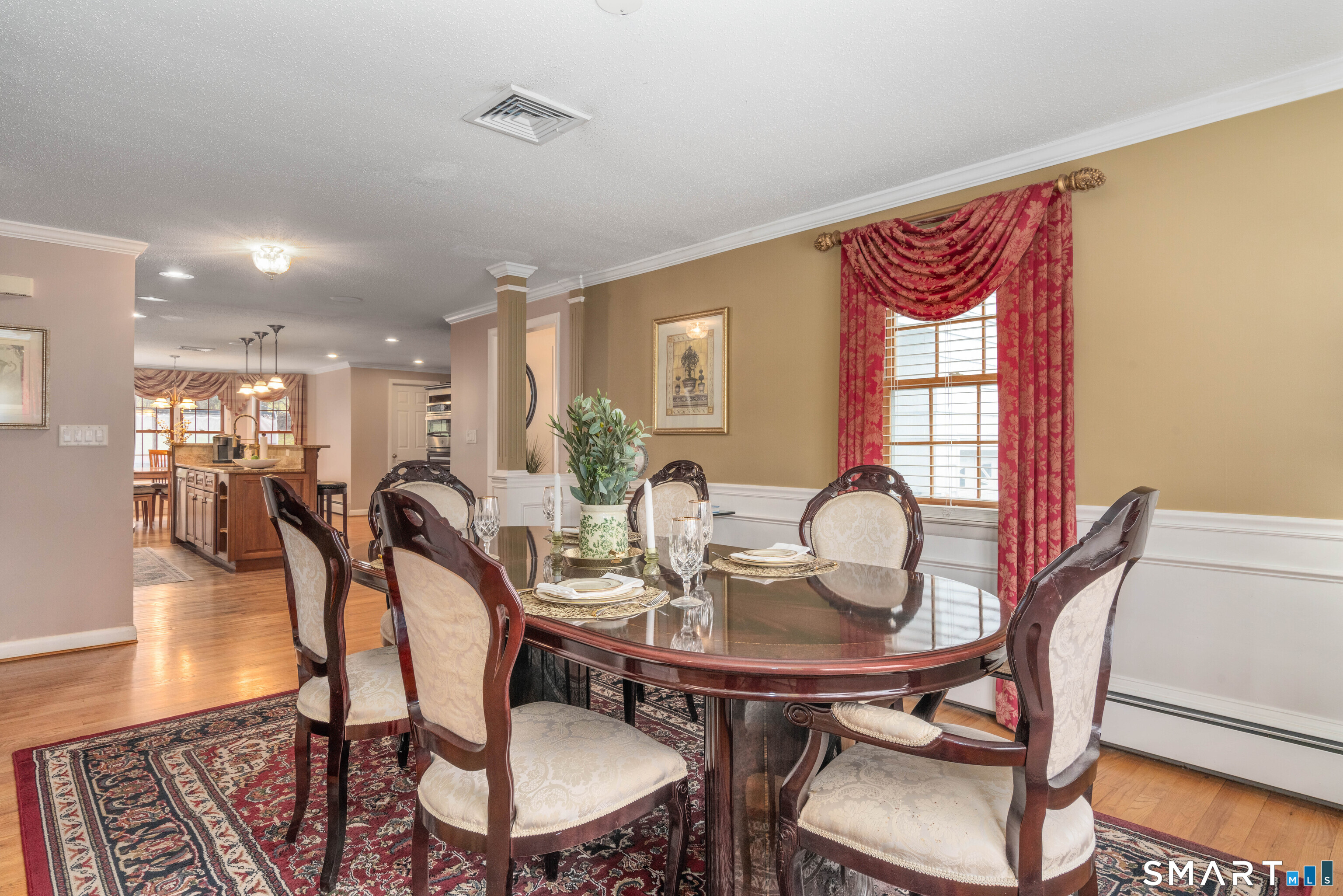 243 Terry Road Hartford, CT 06105 - Photo 8 of 40