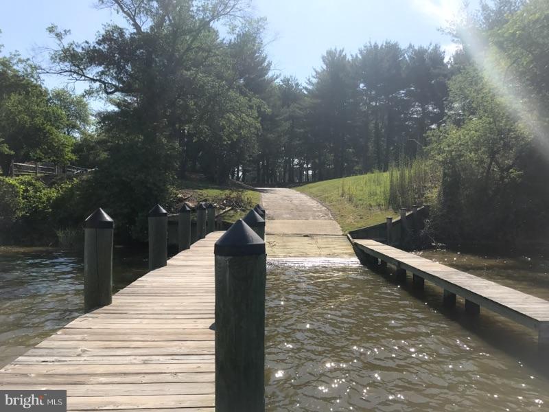 3150 Carroll Road Huntingtown, MD 20639 - Photo 29 of 30 Community Boar Ramp & Pier