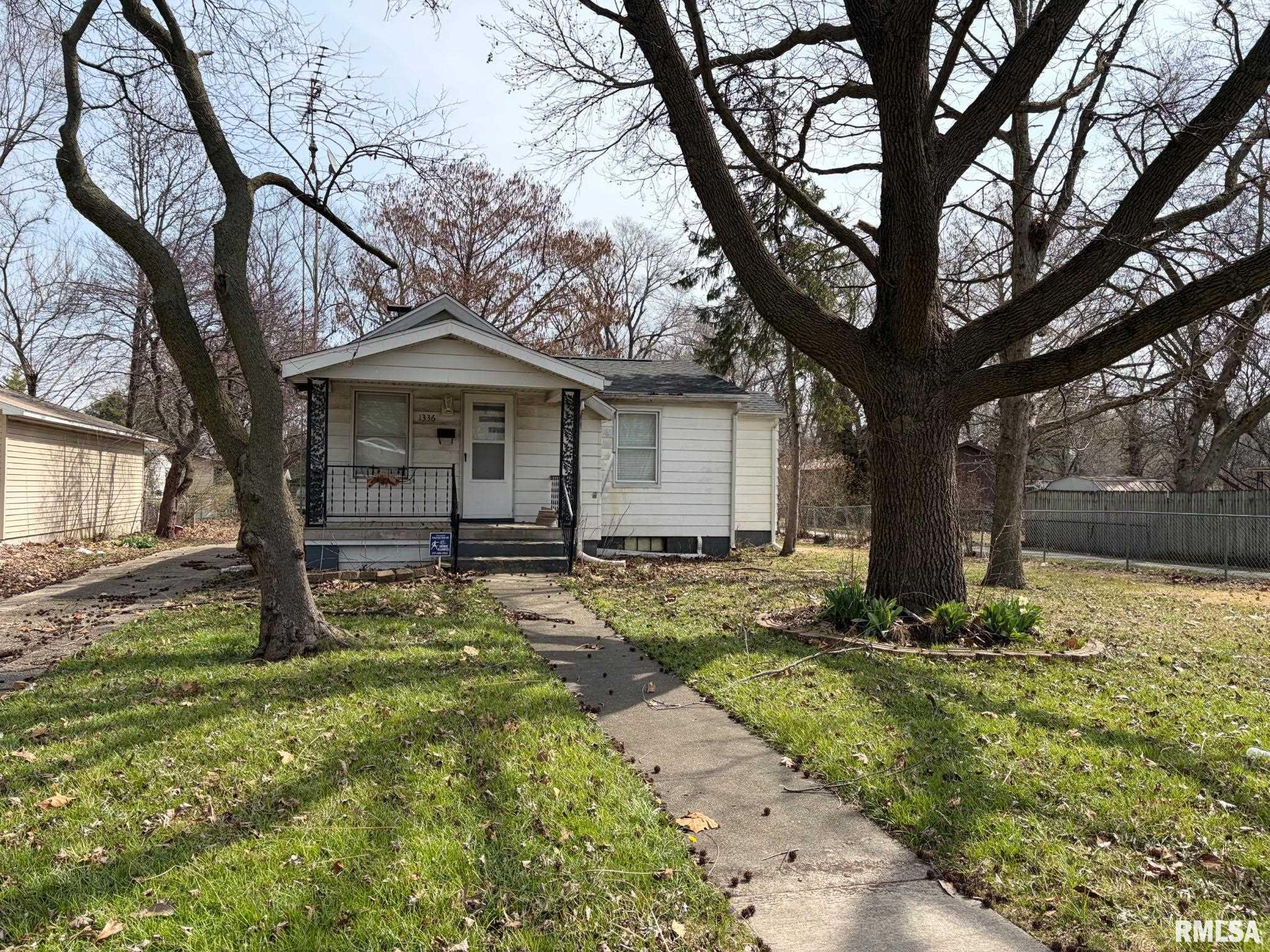 1336 North Ohio Street Springfield, IL 62702 - Photo 1 of 3 Gallery Image 1