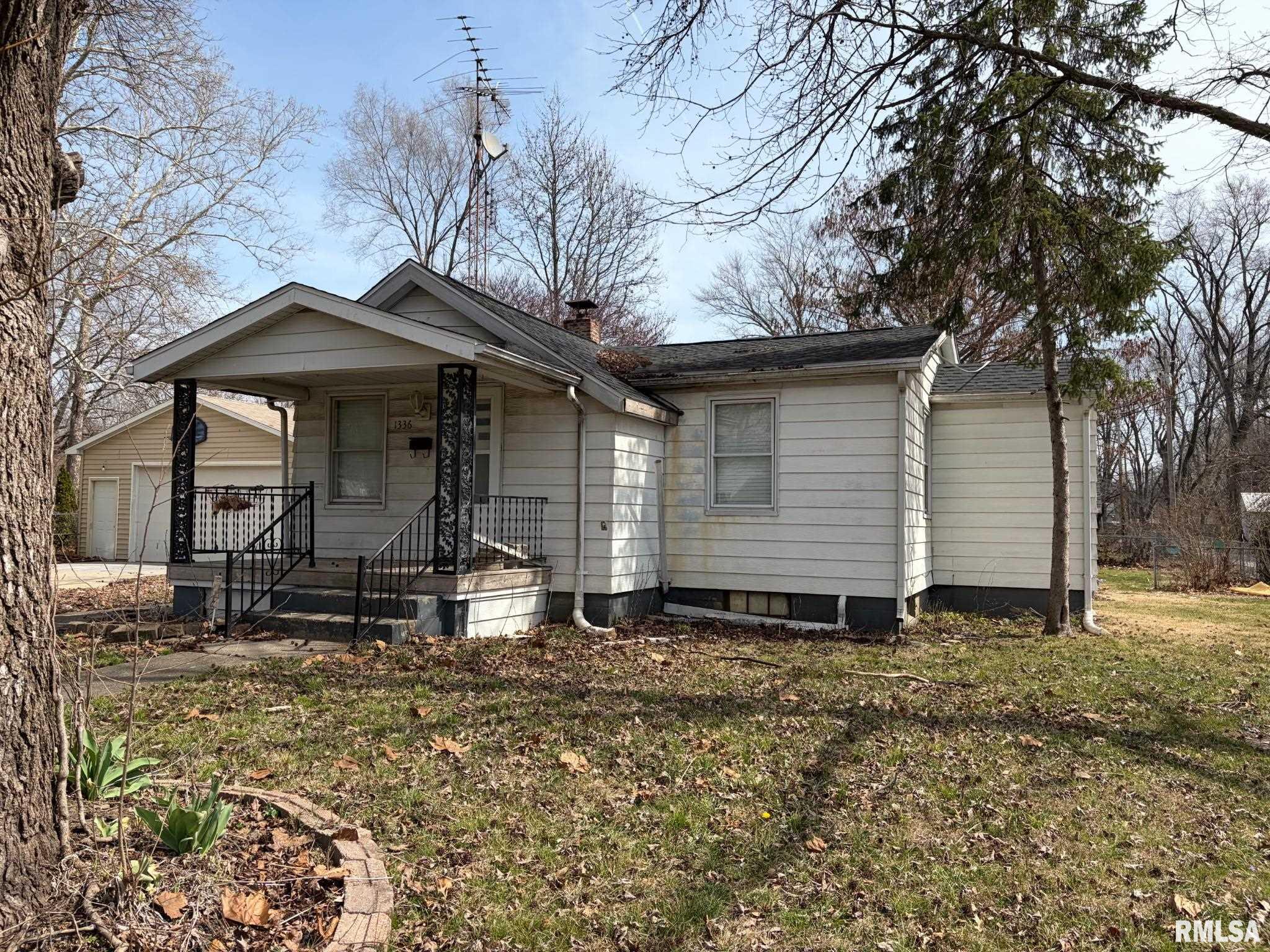 1336 North Ohio Street Springfield, IL 62702 - Photo 2 of 3 Gallery Image 2