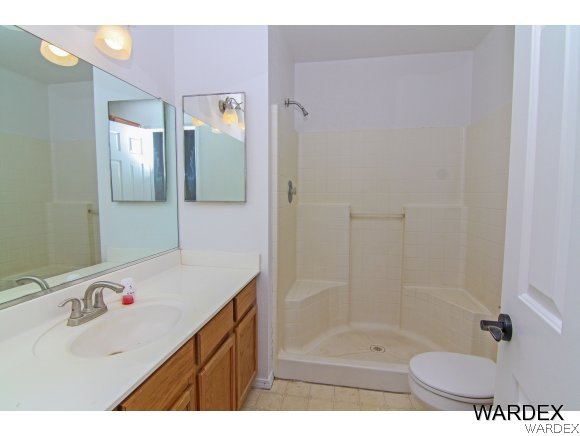 3690 North Verdugo Road Kingman, AZ 86409 - Photo 15 of 24 Master Bathroom