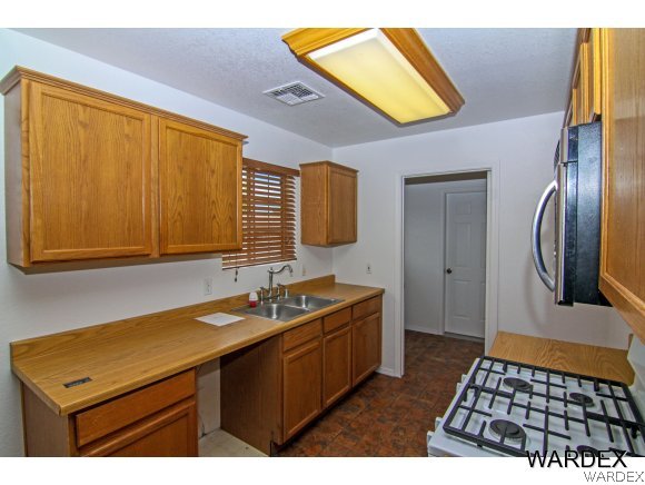 3690 North Verdugo Road Kingman, AZ 86409 - Photo 9 of 24 Kitchen