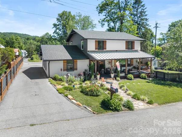 $927,000 | 154 White Oak Lane, Brevard, NC 28712