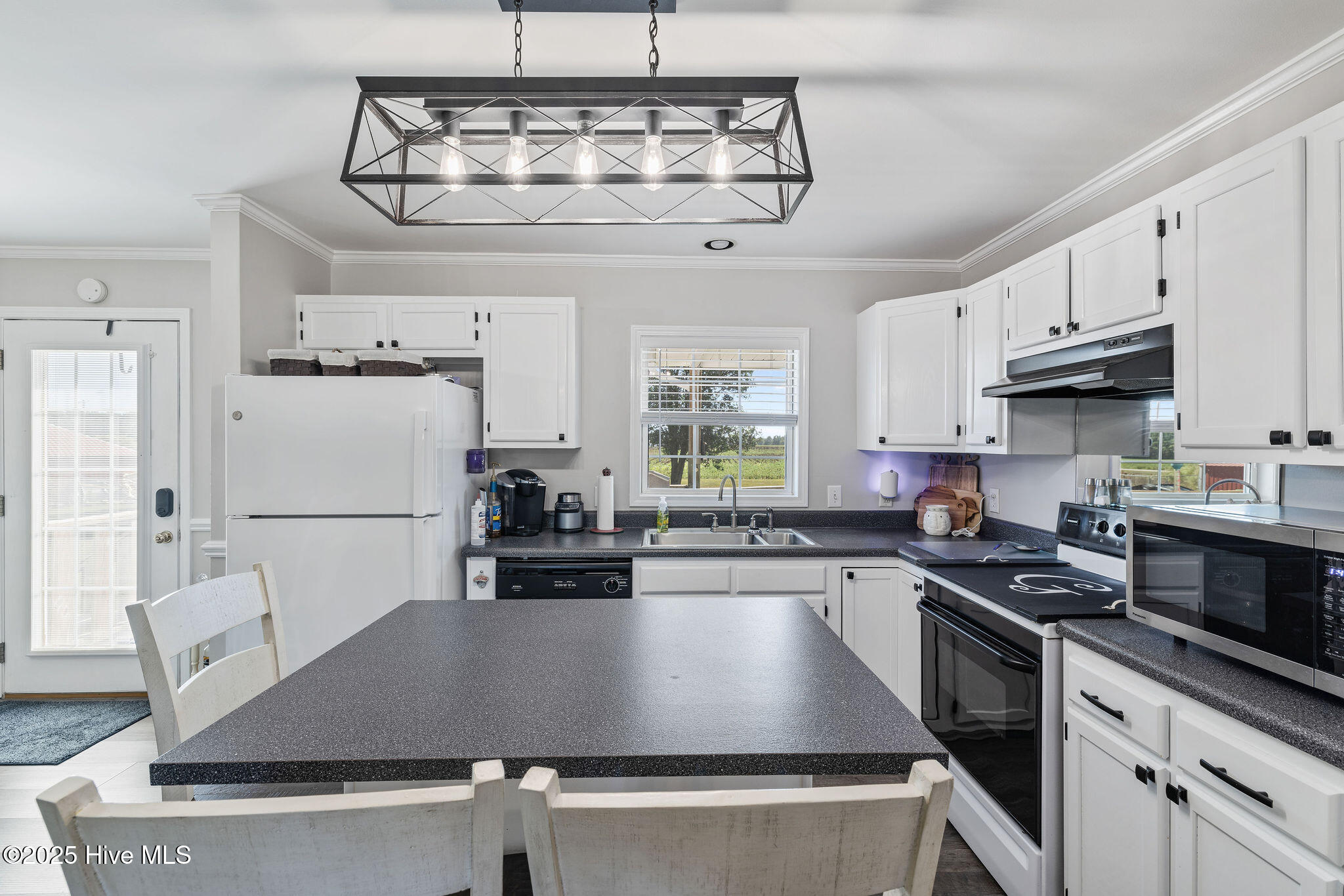 2719 Oberry Road Mount Olive, NC 28365 - Photo 10 of 27 5T5A5701