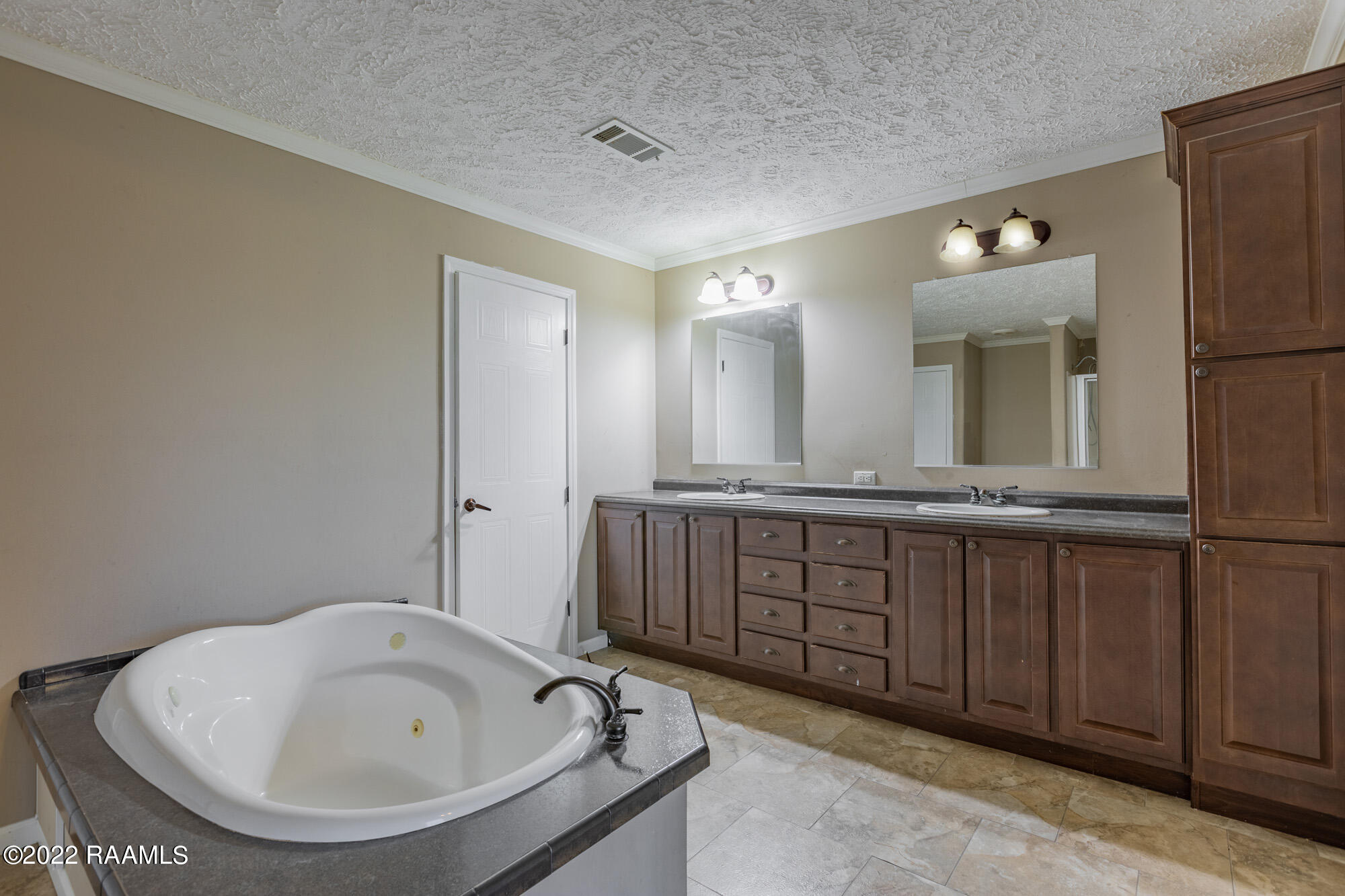 373 Cushman Road Opelousas, LA 70570 - Photo 12 of 23 9E5E8B83-C6AA-4334-8704-F83FA1E3FFC2