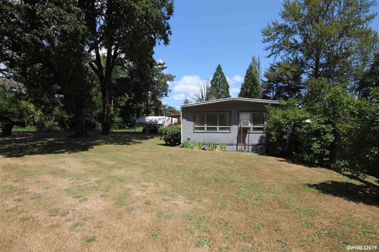 26175 Foster Road Monroe, OR 97456 - Photo 4 of 32 Gallery Image 4