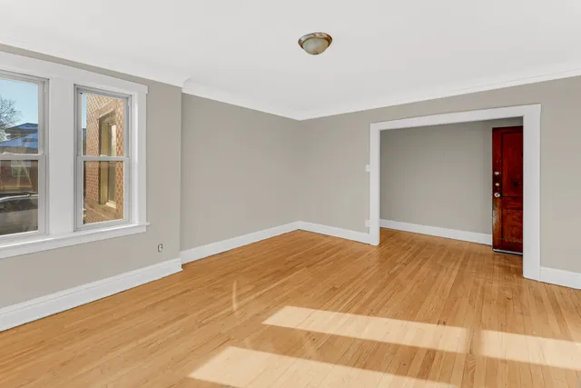 $1,250 | 6356 South Sacramento Avenue, Unit 1N, Chicago, IL 60629