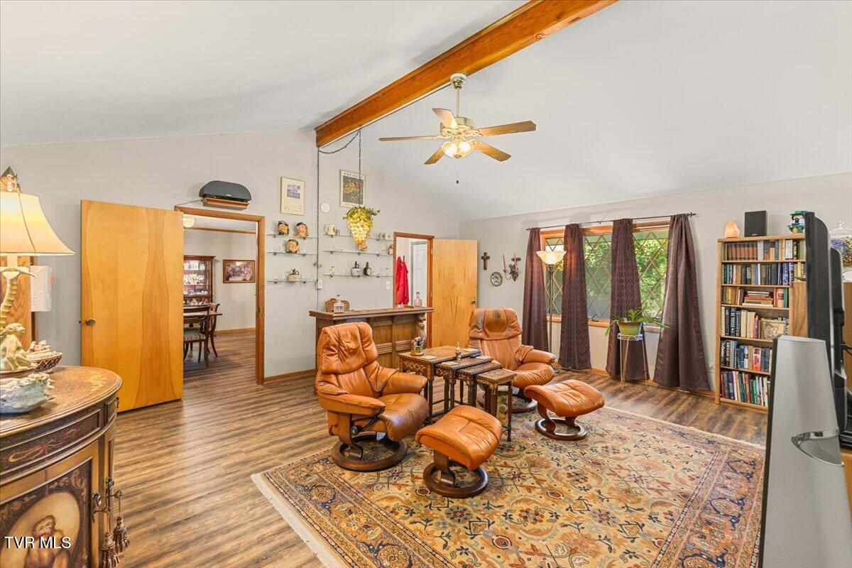 112 Spruce Street Greeneville, TN 37745 - Photo 13 of 102 035-128A8527