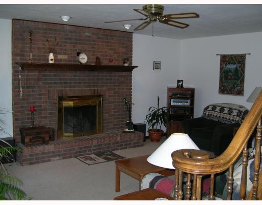 133 Firethorn Road Economy, PA 15005 - Photo 8 of 18 Den/Family/Great Room.