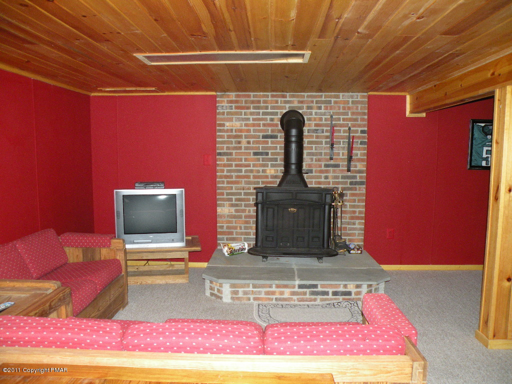 215 Ridge Road Pocono Lake, PA 18347 - Photo 8 of 18 Family Room View 1