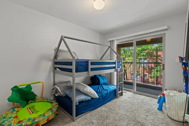 $270,000 | 4518 South Woodlawn Avenue, Chicago, IL 60653