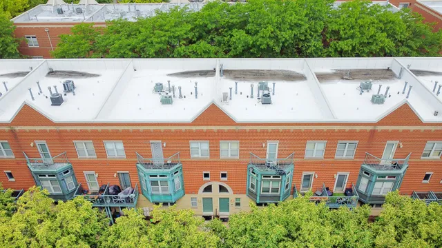 $270,000 | 4518 South Woodlawn Avenue, Chicago, IL 60653